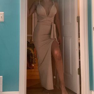 Sheer & stretchy maxi dress that can be worn 100 diff ways